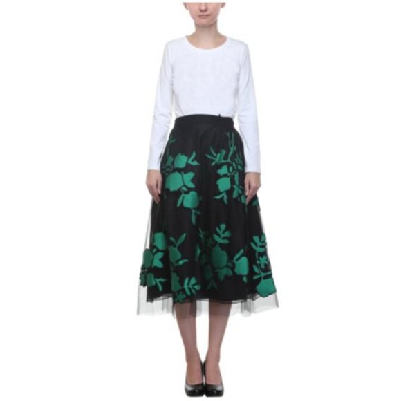 Sachin + Babi Dresses & Skirts - Sachin + Babi Noir Jade Organza Tulle Skirt Size 2